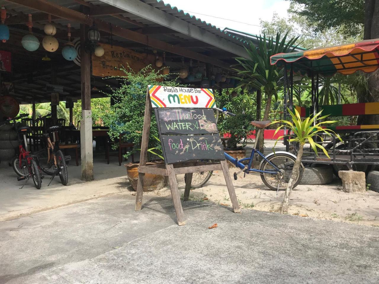 Hotel Rasta House,,Koh Phayam Exterior foto